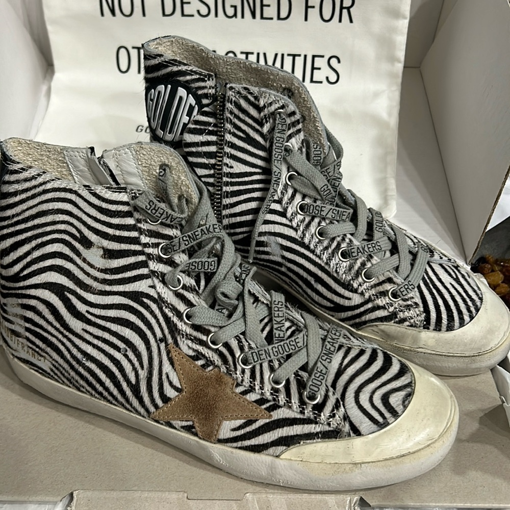 Golden goose size 39